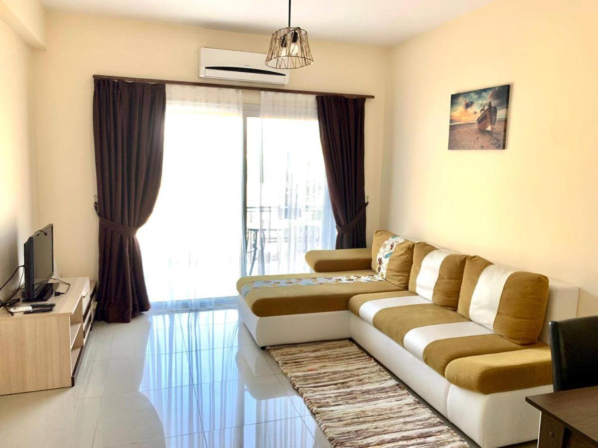 Amazing Two-bedroom In Lukomorye D1 With Private Garden Διαμέρισμα